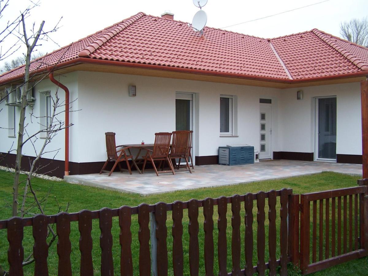 Orchidea Apartman Mosonmagyarovar Luaran gambar